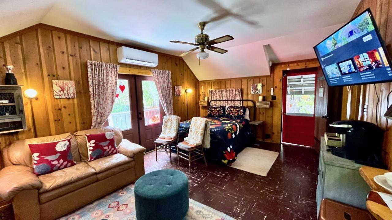 Peaceful Cabin * Idyllwild